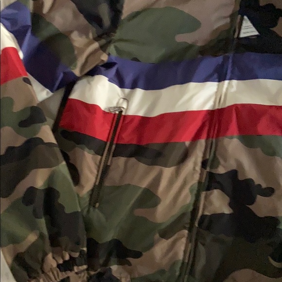 Moncler windbreaker - Picture 2 of 5